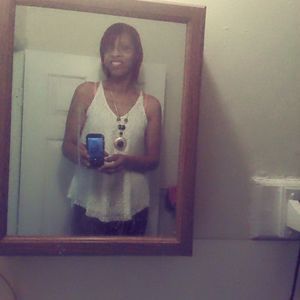 Meet your Posher, Eva belinda